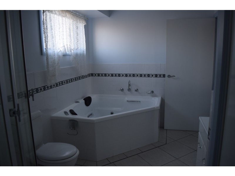24 Peter Mark Cct, South West Rocks NSW 2431