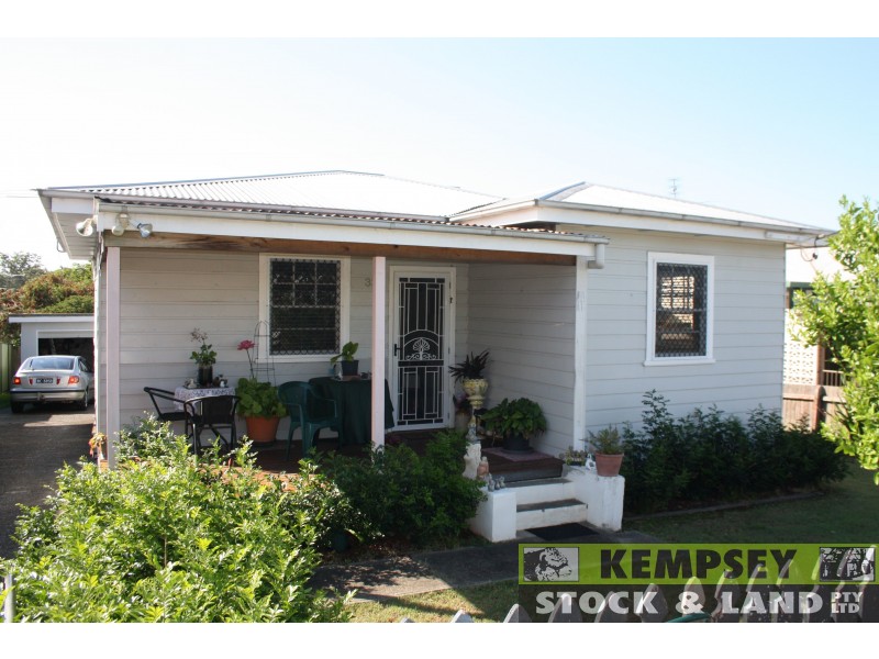 32 Polwood St, West Kempsey NSW 2440