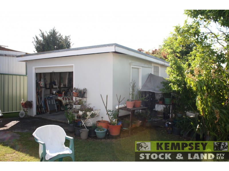 32 Polwood St, West Kempsey NSW 2440