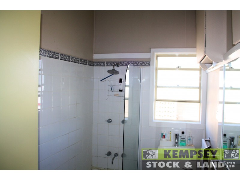 32 Polwood St, West Kempsey NSW 2440