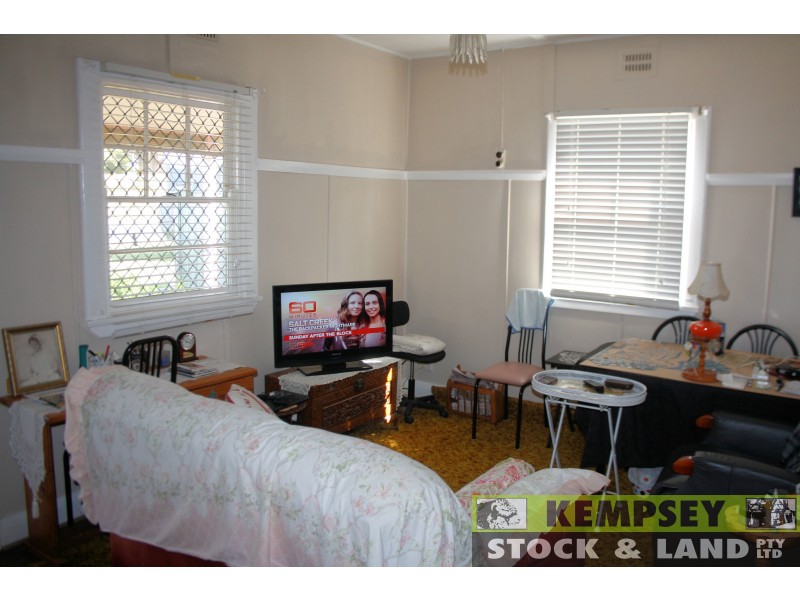 32 Polwood St, West Kempsey NSW 2440