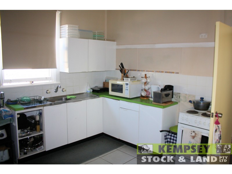 32 Polwood St, West Kempsey NSW 2440