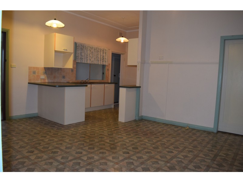 5 Greenfield Ave, West Kempsey NSW 2440