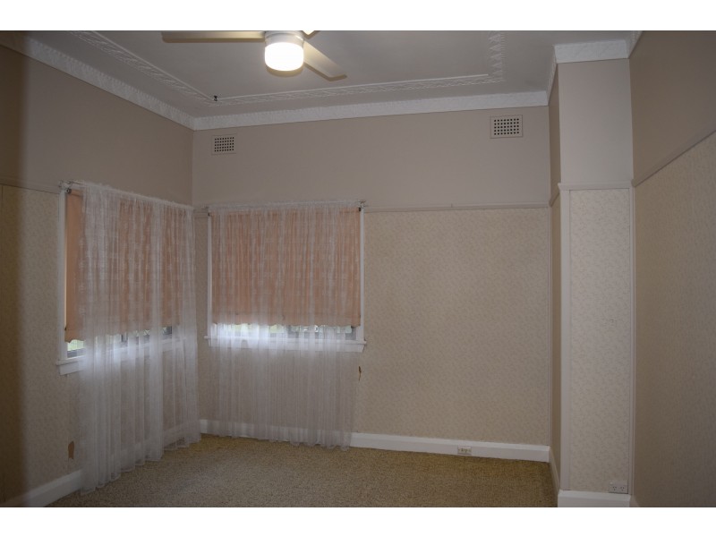 5 Greenfield Ave, West Kempsey NSW 2440