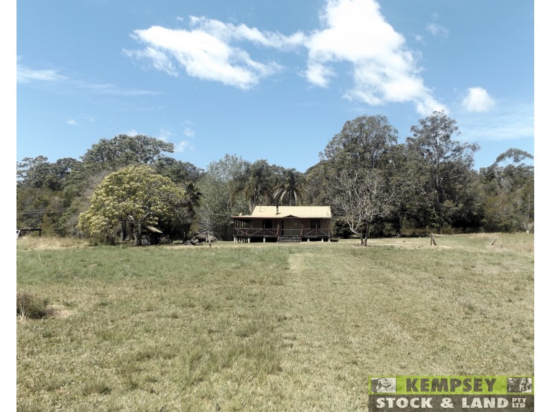 402 Battersons Road, Collombatti NSW 2440