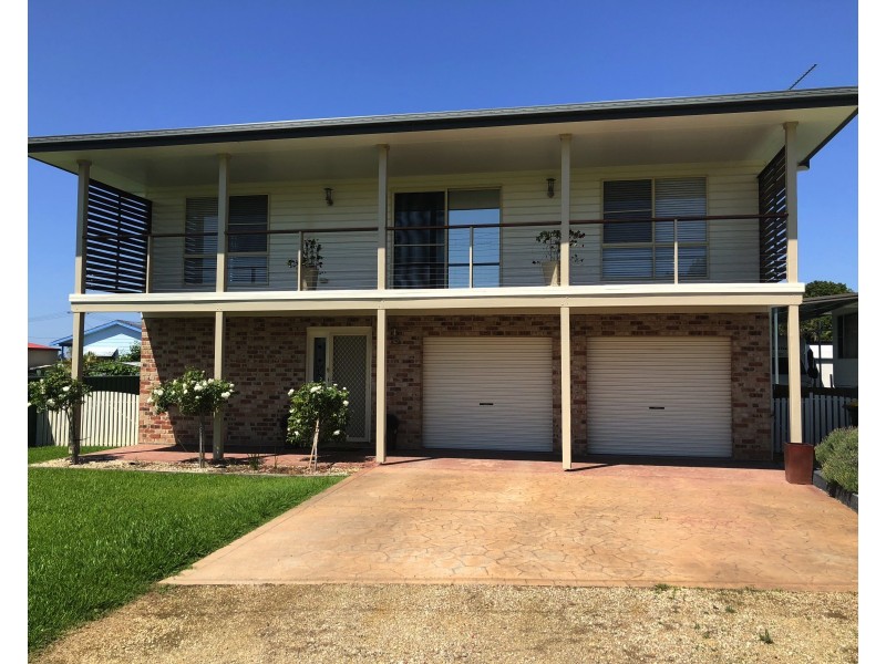 5 John St, Gladstone NSW 2440