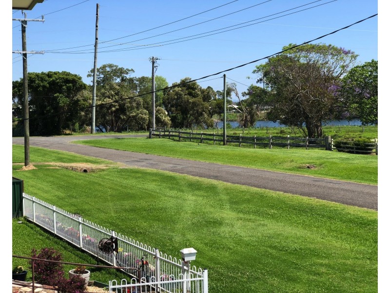 5 John St, Gladstone NSW 2440