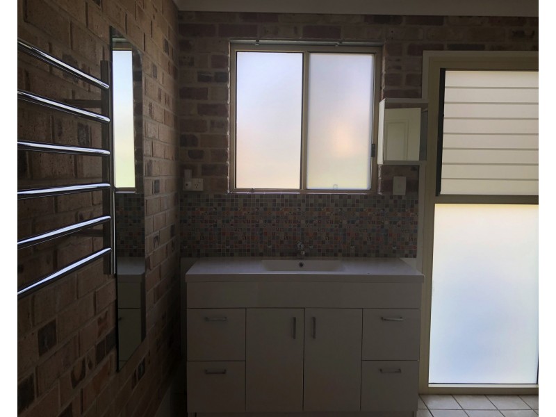 5 John St, Gladstone NSW 2440