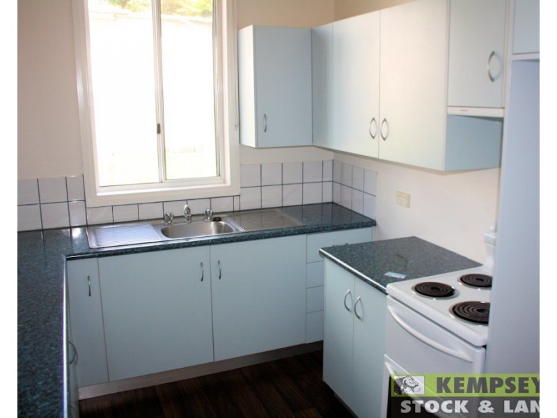 89 Macleay St, Frederickton NSW 2440