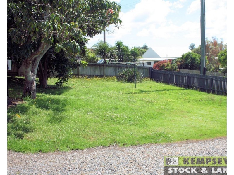 89 Macleay St, Frederickton NSW 2440