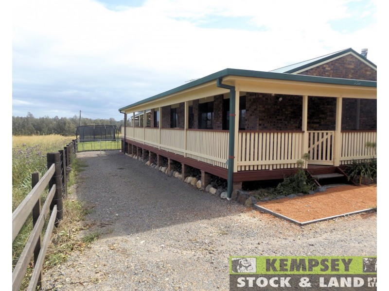 112 Edgar St, Frederickton NSW 2440