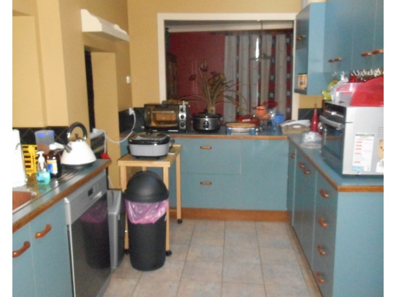 11 Betts St, East Kempsey NSW 2440