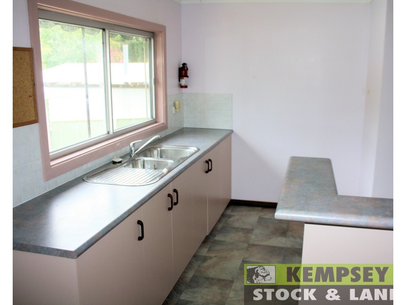 122 Sherwood Rd, Aldavilla NSW 2440