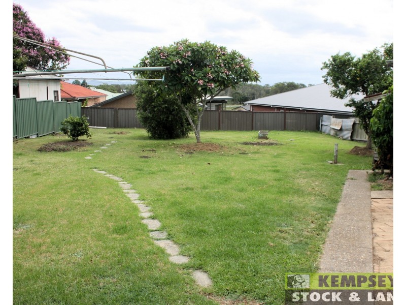 80 Kemp St, West Kempsey NSW 2440