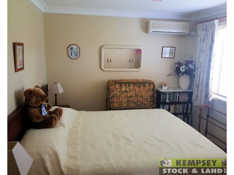 140 North St, West Kempsey NSW 2440