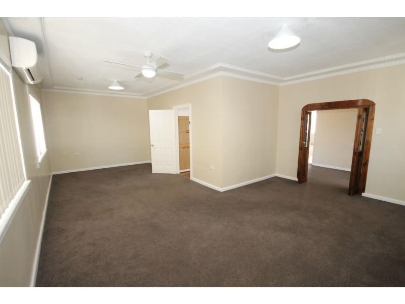 4 Robinson Avenue, Grafton NSW 2460