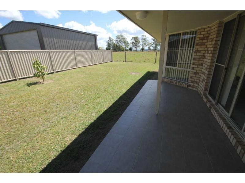 Duplex 2/15 Angus Drive, Junction Hill NSW 2460
