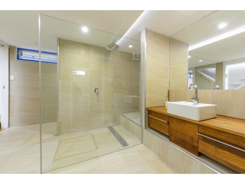 16 Lawson Street, Red Rock NSW 2456