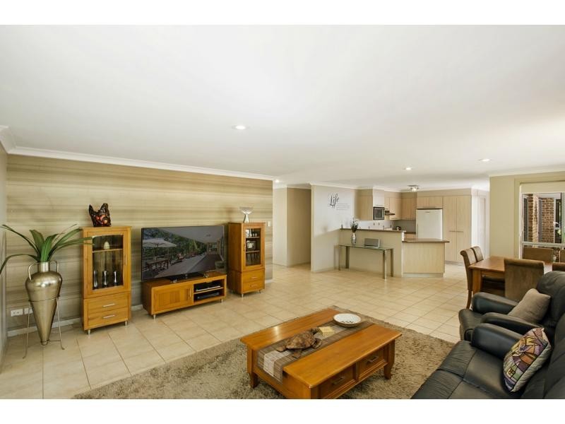 16 Tall Timber Road, Lake Innes NSW 2446