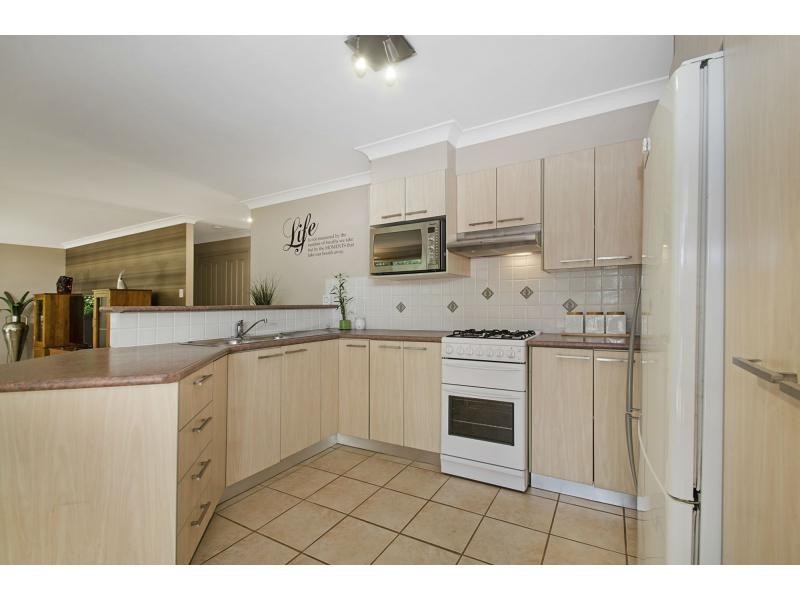 16 Tall Timber Road, Lake Innes NSW 2446