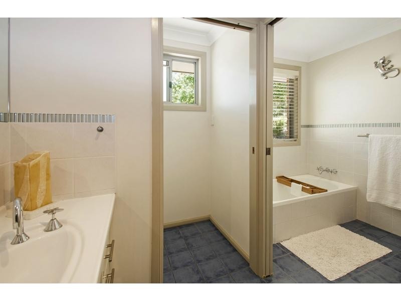 16 Tall Timber Road, Lake Innes NSW 2446