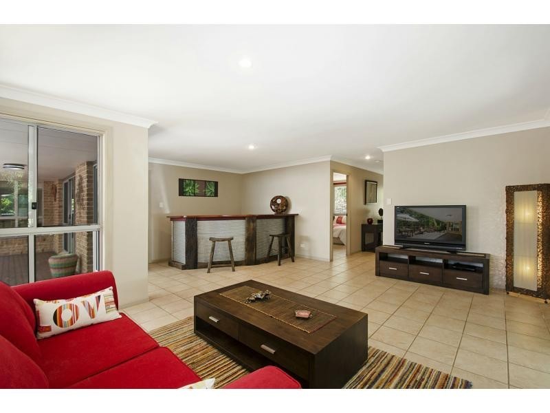 16 Tall Timber Road, Lake Innes NSW 2446