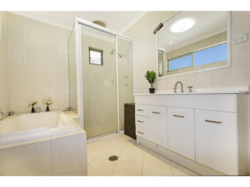 18 Flobern Avenue, Wauchope NSW 2446