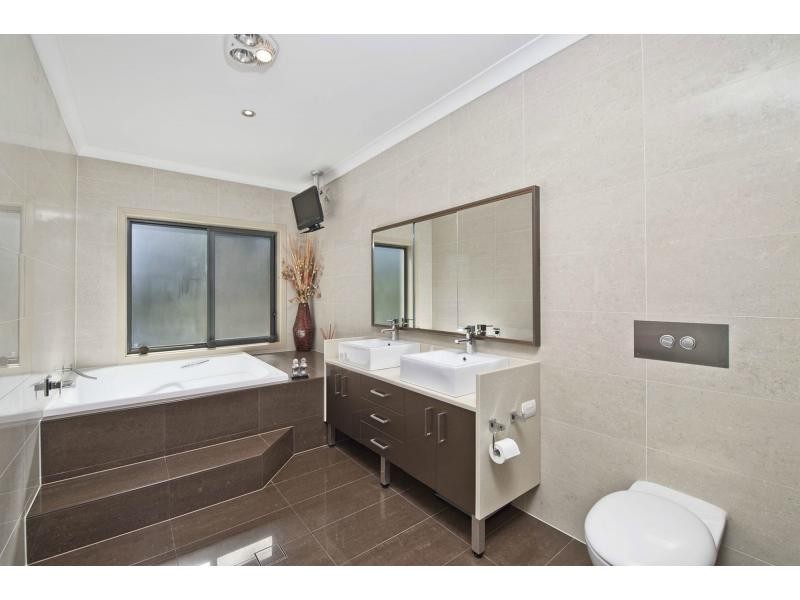 21 Helve Close, King Creek NSW 2446