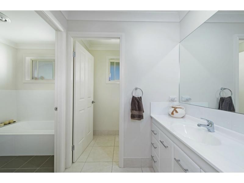 4 Bluewater Close, King Creek NSW 2446