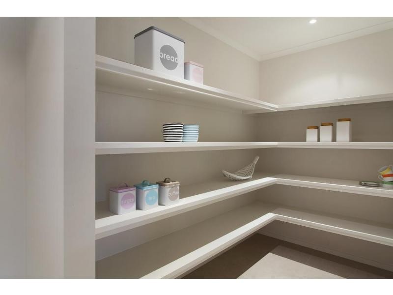 L441 Hallyburton Drive, Clyde North VIC 3978