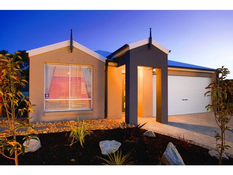 L811 Zurich Rise, Pakenham VIC 3810