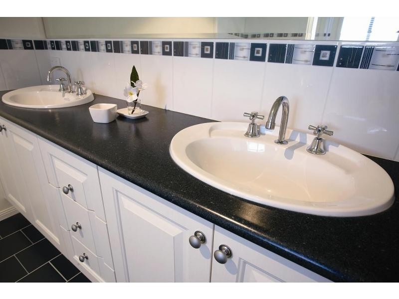 L1315 Ranfurlie Boulevard, Cranbourne West VIC 3977