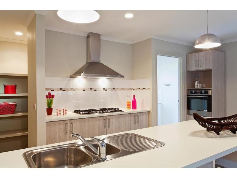 L30 Emmerson Lane, Cranbourne North VIC 3977