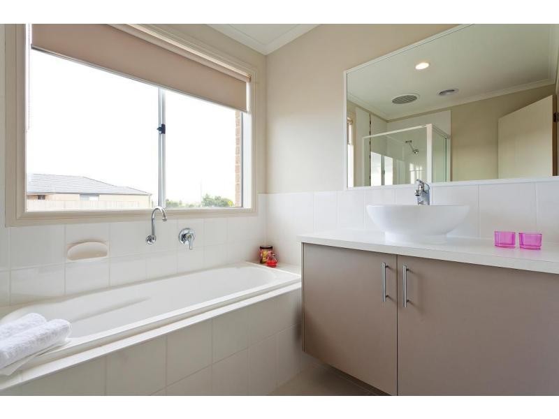 L30 Emmerson Lane, Cranbourne North VIC 3977