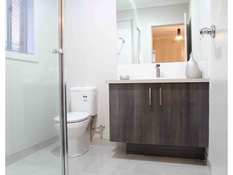 L524 Belmond Estate, Clyde North VIC 3978