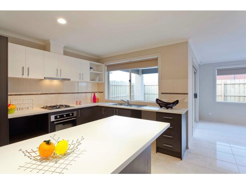 L1611 Rossiter Retreat, Tulliallan Estate, Cranbourne North VIC 3977