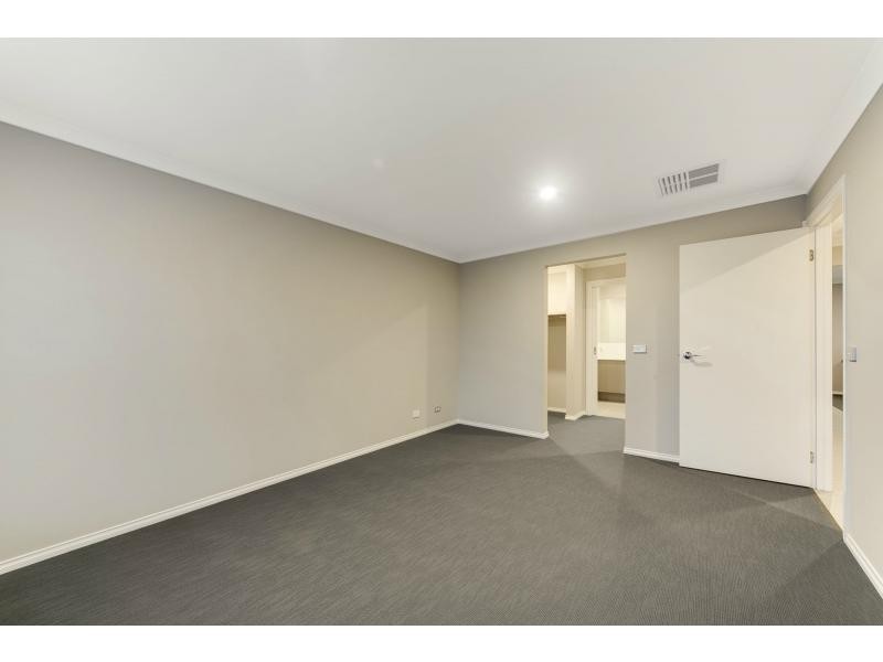 L1222 Mossey Crescent, Cranbourne East VIC 3977