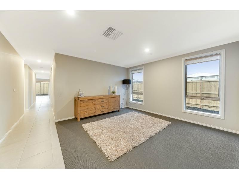 L4125 Brand New Clydevale Estate, Clyde North VIC 3978