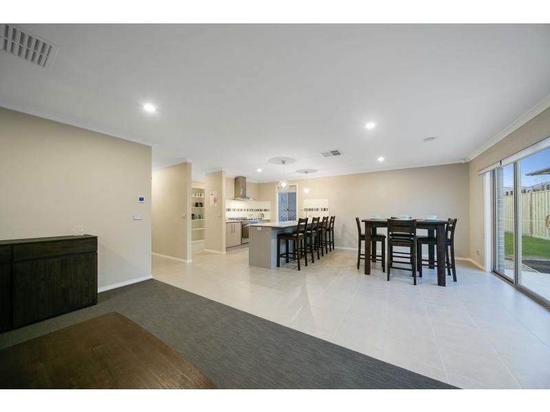 L1557 Beacon Drive, Tulliallan Estate, Cranbourne North VIC 3977