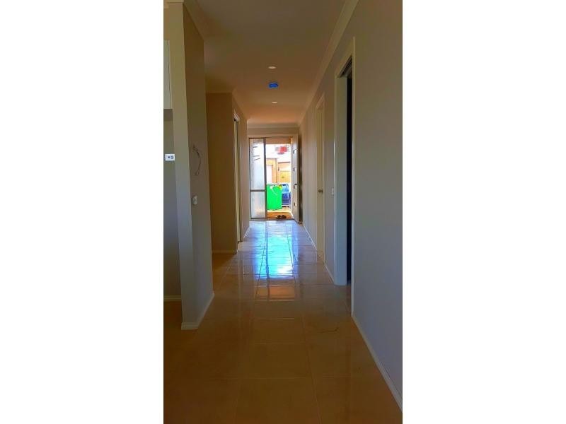 L5 Augusta Crescent, Frankston VIC 3199