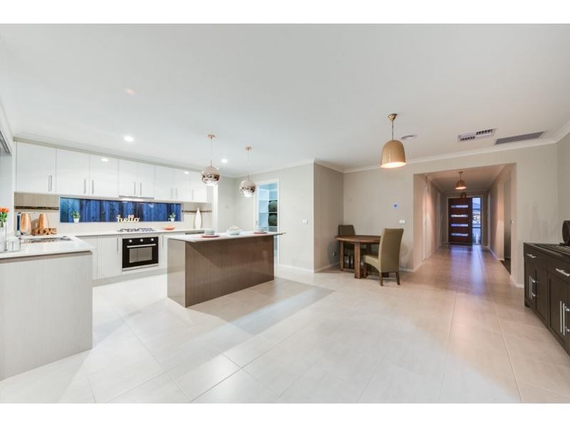 L638 Babylon Crescent, St Germain, Clyde North VIC 3978