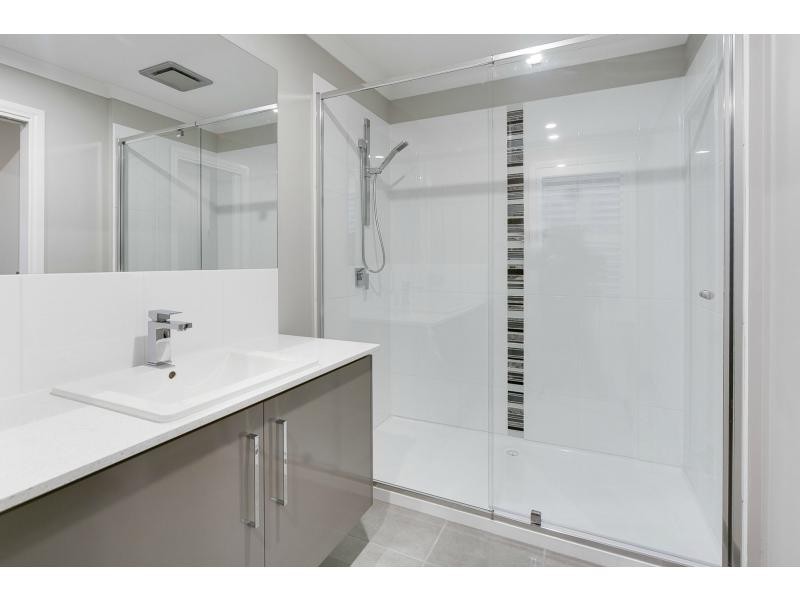 L312 The New Clyde Springs Estate, Clyde North VIC 3978