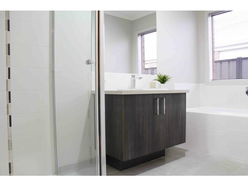 L1834 Rossiter Retreat , Tulliallan Estate, Cranbourne North VIC 3977