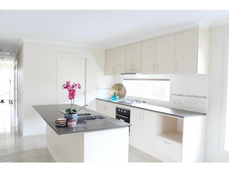 L406 THE GROW ESTATE , THE GROW ESTATE, Cranbourne East VIC 3977