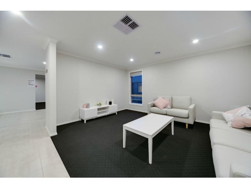 L418 East Estate , East Estate, Cranbourne East VIC 3977