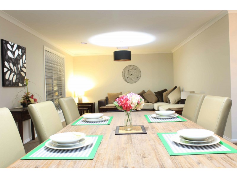 6 Hardwick Place, Officer VIC 3809