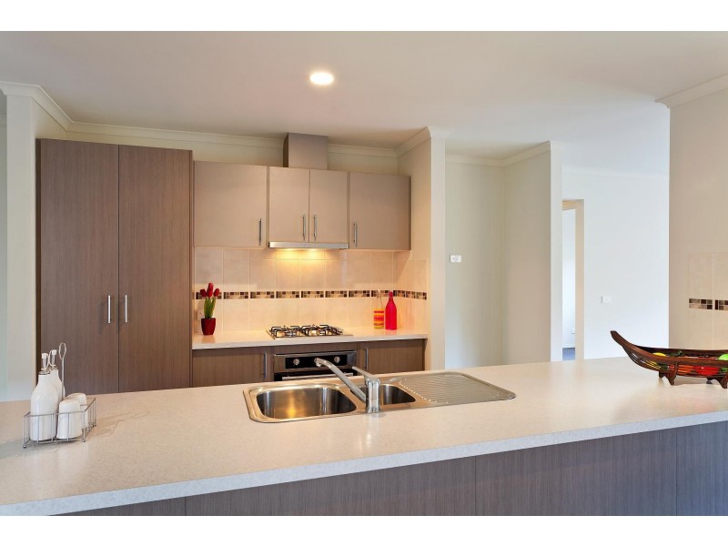 - PEARL DESIGN St, Cranbourne VIC 3977