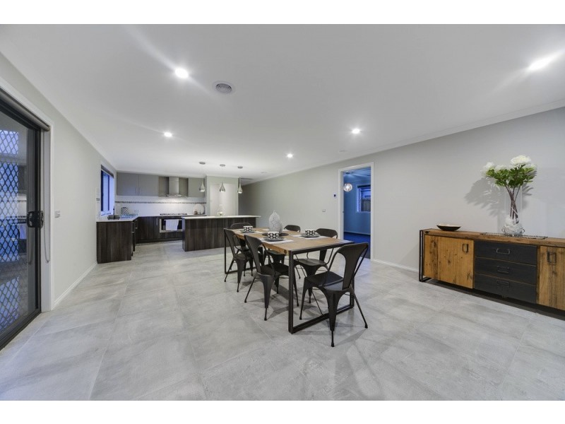 LOT 1614 SWINDALE WAY, Clyde North VIC 3978