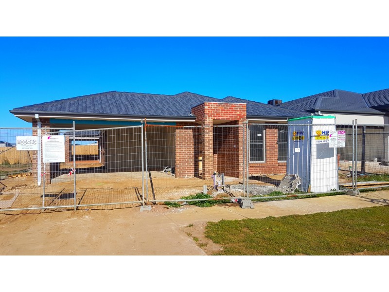 Lot 543 Heather Grove St, Clyde North VIC 3978