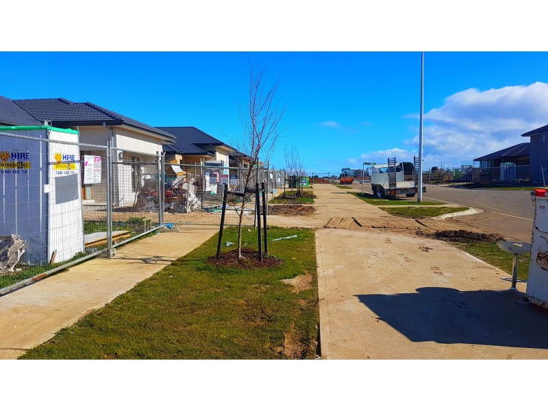 Lot 543 Heather Grove St, Clyde North VIC 3978